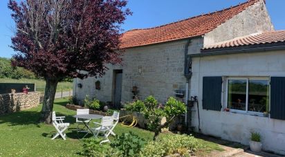 House 6 rooms of 160 m² in Saintes (17100)