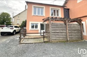 House 4 rooms of 58 m² in Andouillé (53240)