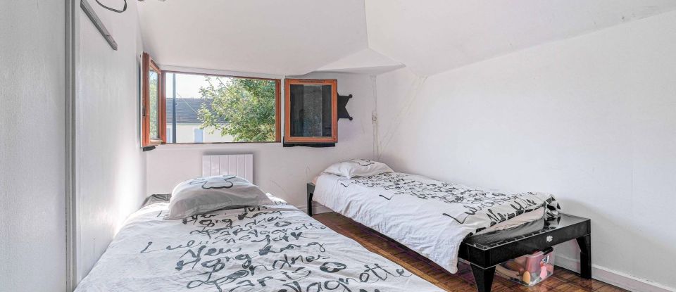 House 7 rooms of 150 m² in La Houssaye-en-Brie (77610)