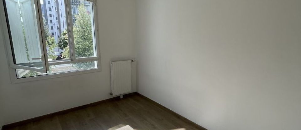 Apartment 4 rooms of 86 m² in Bordeaux (33000)