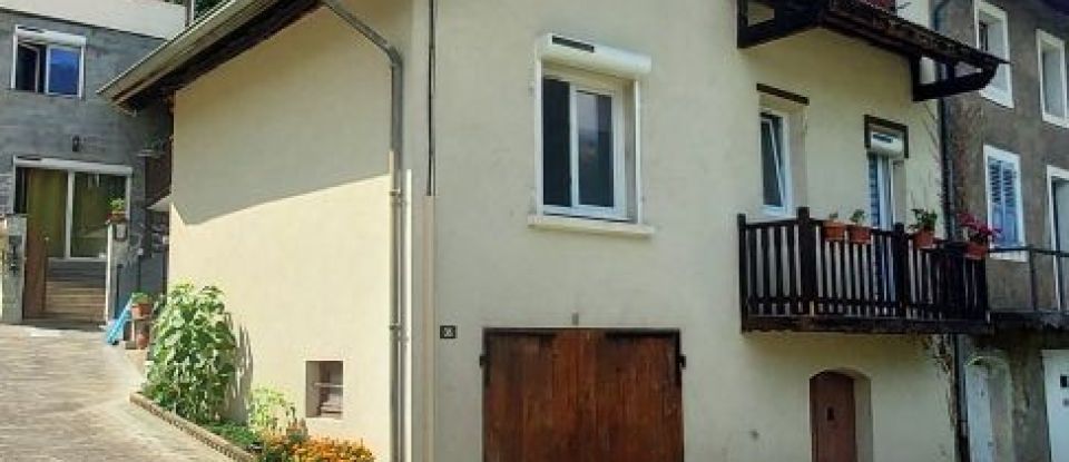 Maison 8 pièces de 133 m² à Saint-Georges-d'Hurtières (73220)