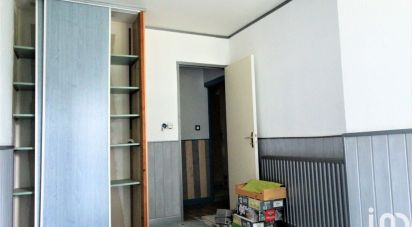 Maison 5 pièces de 111 m² à Grandparigny (50600)