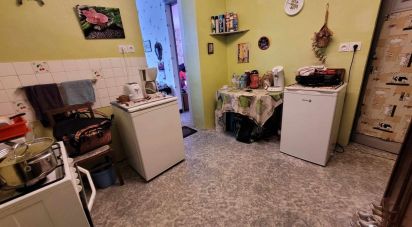 House 3 rooms of 70 m² in Montendre (17130)