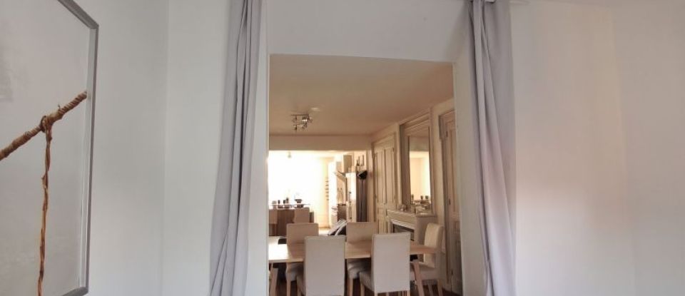 House 7 rooms of 217 m² in Briord (01470)