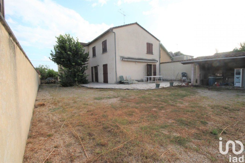 House 7 rooms of 197 m² in Bergerac (24100)