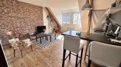 Apartment 6 rooms of 118 m² in Coutances (50200)