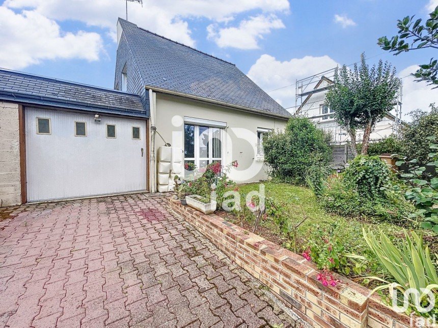 House 5 rooms of 90 m² in Erquy (22430)