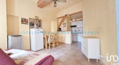 Apartment 3 rooms of 47 m² in Bormes-les-Mimosas (83230)