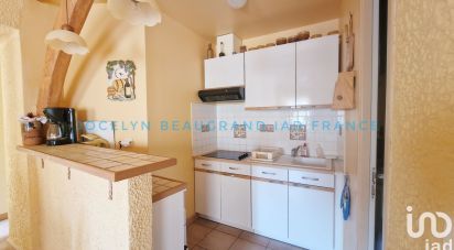 Apartment 3 rooms of 47 m² in Bormes-les-Mimosas (83230)