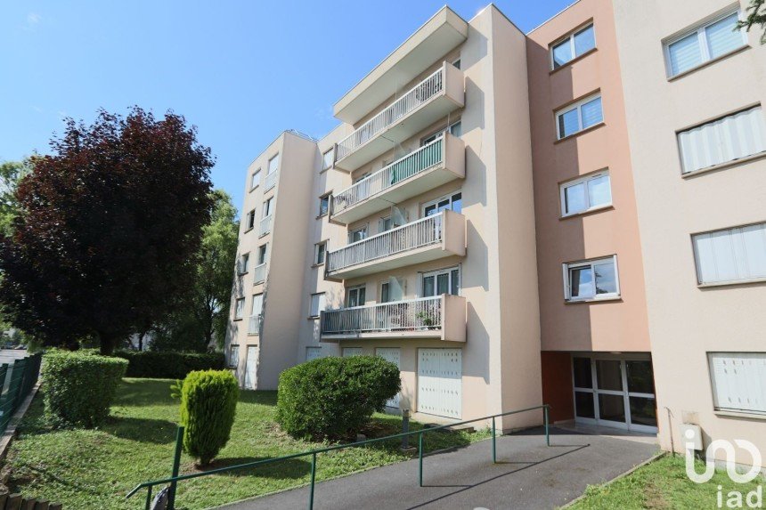 Apartment 3 rooms of 68 m² in Ézanville (95460)