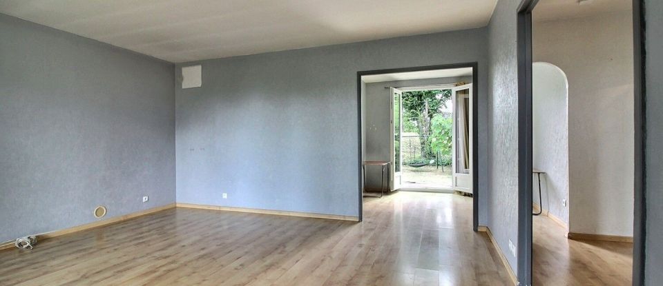 House 7 rooms of 136 m² in Mennecy (91540)