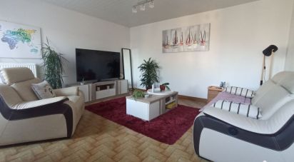 House 6 rooms of 224 m² in Neuvy-Bouin (79130)