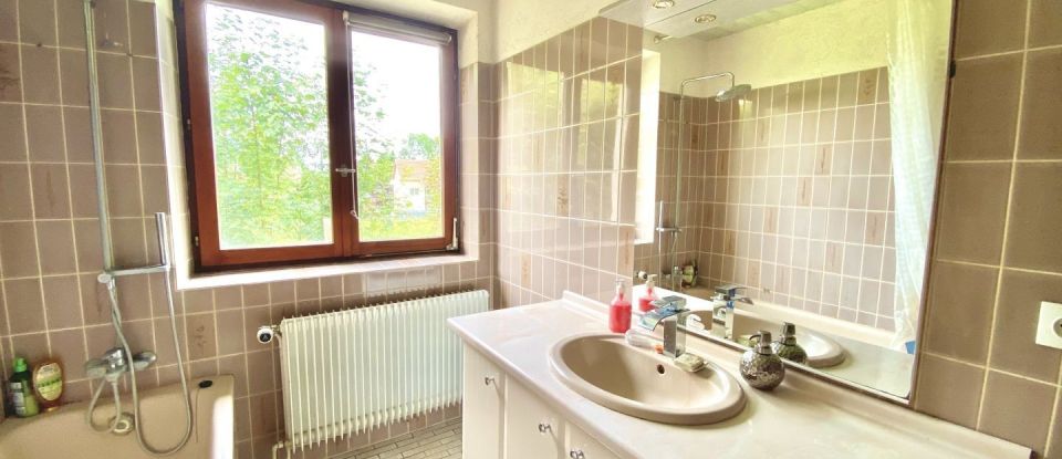 House 6 rooms of 132 m² in Uffheim (68510)