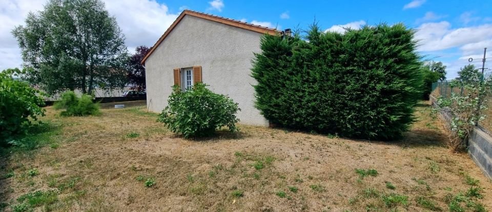 House 4 rooms of 78 m² in Paulhaguet (43230)