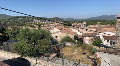 Land of 178 m² in Cuers (83390)
