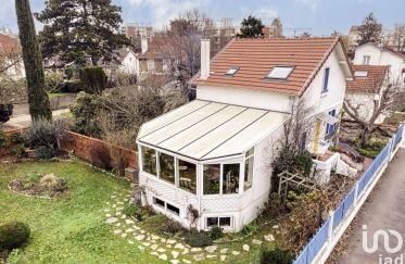 House 6 rooms of 130 m² in Villiers-sur-Marne (94350)