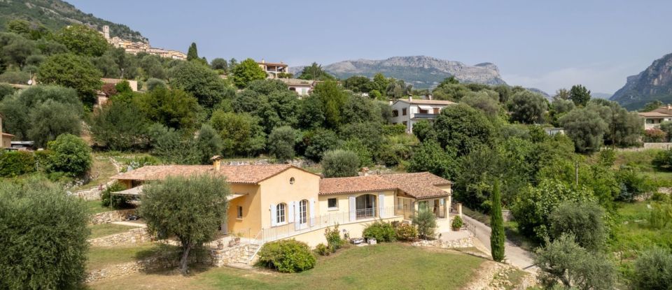 House 7 rooms of 200 m² in Le Bar-sur-Loup (06620)