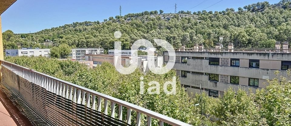 Apartment 3 rooms of 80 m² in Carnoux-en-Provence (13470)