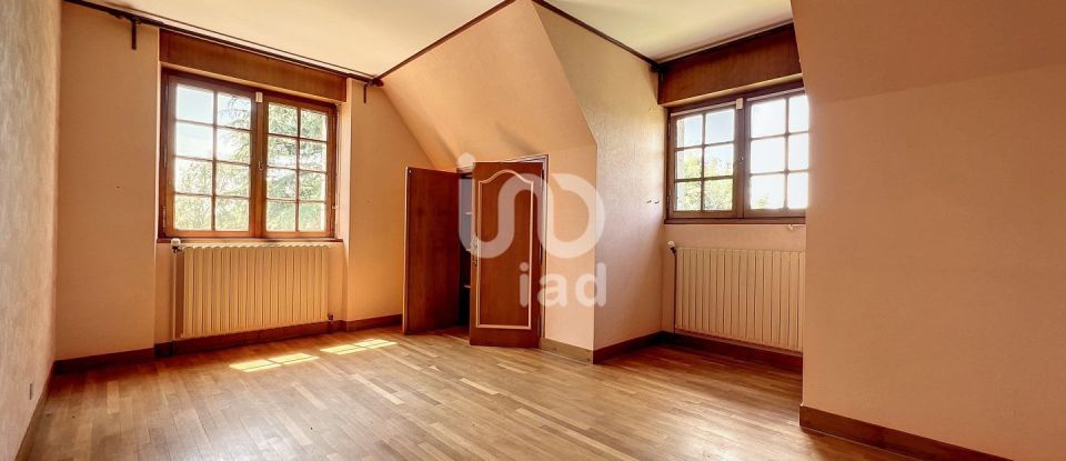 House 6 rooms of 152 m² in Pontorson (50170)