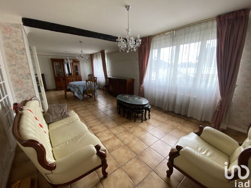 House 6 rooms of 129 m² in Tremblay-en-France (93290)