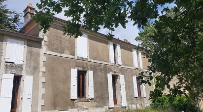 Mansion 5 rooms of 168 m² in Lairoux (85400)
