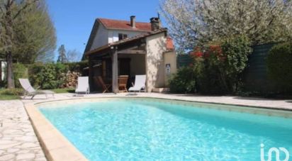 House 4 rooms of 122 m² in Bergerac (24100)