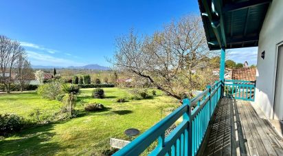 House 6 rooms of 340 m² in Arcangues (64200)