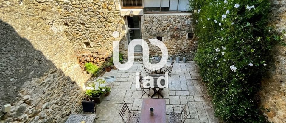 House 11 rooms of 320 m² in Barjac (30430)