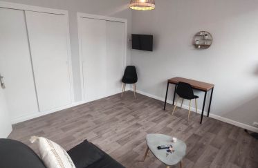 Apartment 1 room of 30 m² in Aurillac (15000)