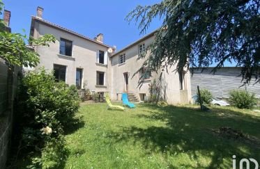 House 6 rooms of 162 m² in Allonne (79130)