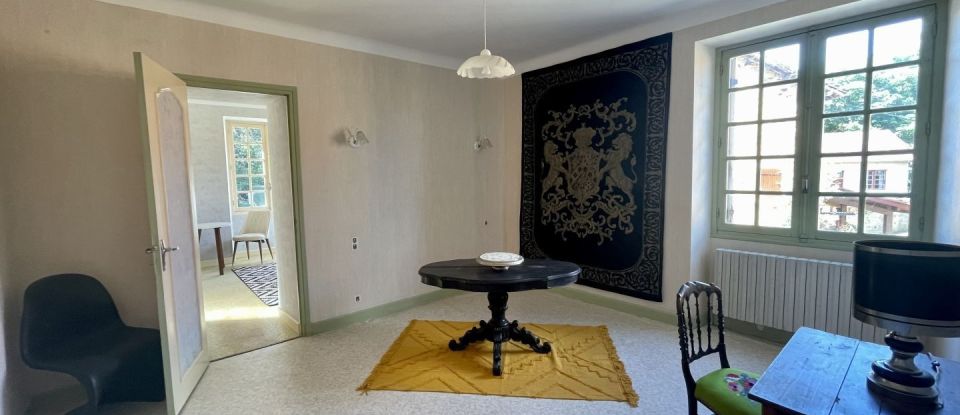 House 8 rooms of 190 m² in Nabirat (24250)