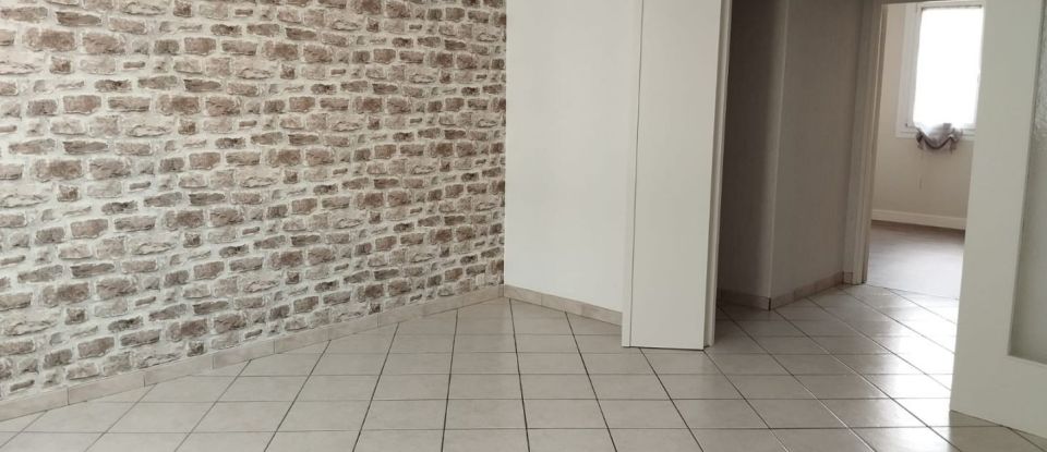 Vente Appartement 65m² 3 Pièces à Châlons-en-Champagne (51000) - Iad France