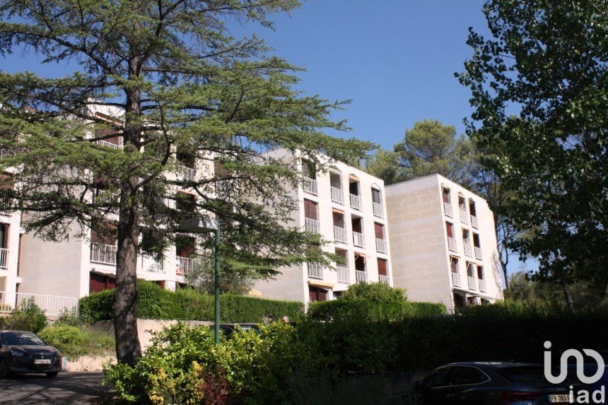 Appartement 1 pièce de 27 m² à Gréoux-les-Bains (04800)