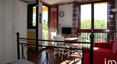 Apartment 1 room of 27 m² in Gréoux-les-Bains (04800)