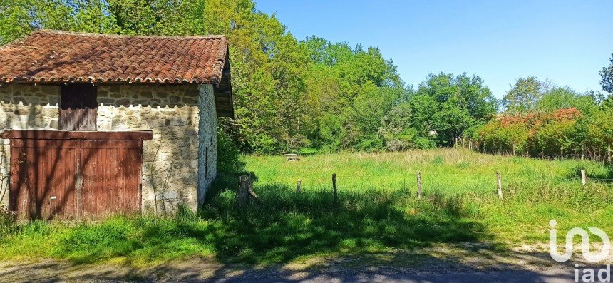 Land of 1,228 m² in Oradour-sur-Glane (87520)
