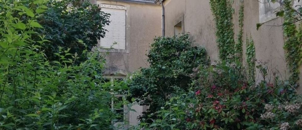 House 10 rooms of 500 m² in Sillé-le-Guillaume (72140)