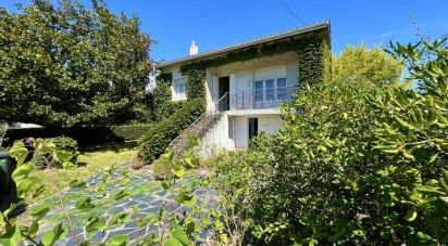 House 4 rooms of 87 m² in Pauillac (33250)