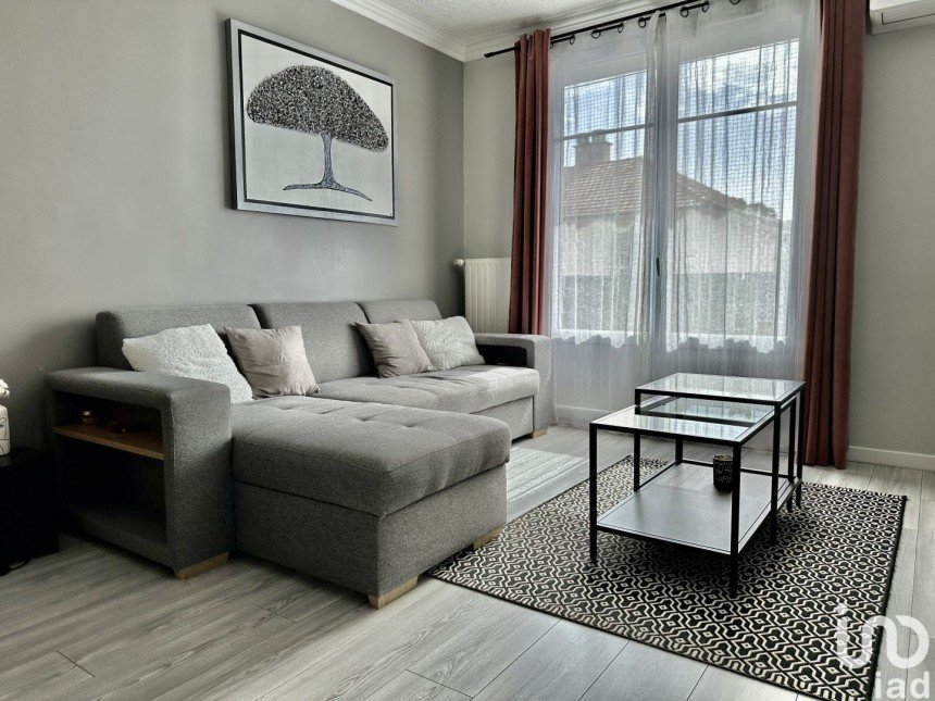 Apartment 4 rooms of 70 m² in La Tour-du-Pin (38110)