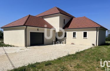 Maison 6 pièces de 152 m² à Chevannes (89240)