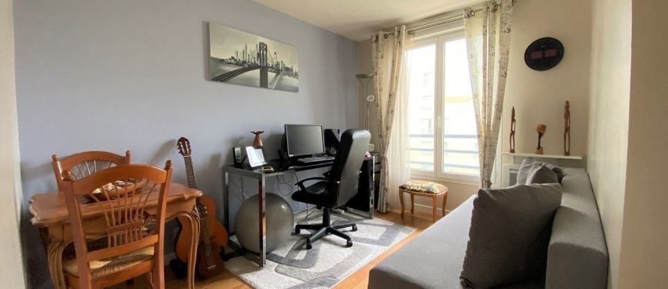 Apartment 4 rooms of 80 m² in Élancourt (78990)