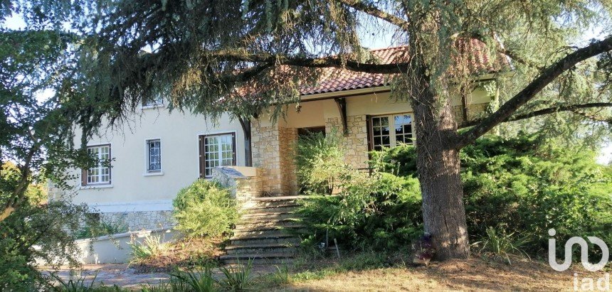 House 7 rooms of 158 m² in Bergerac (24100)