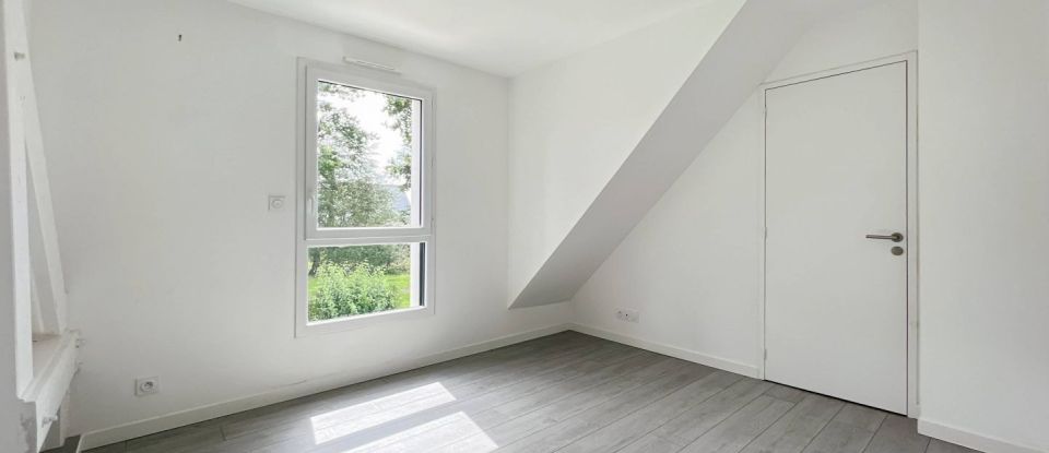 House 6 rooms of 105 m² in Melesse (35520)
