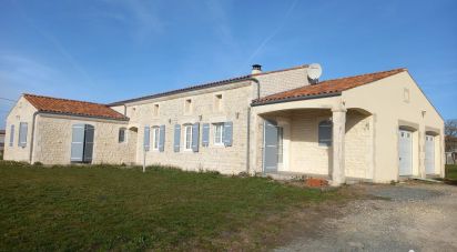 House 7 rooms of 168 m² in Berneuil (17460)
