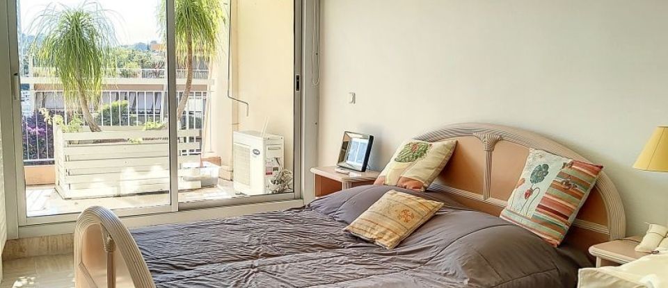 Apartment 6 rooms of 150 m² in Mandelieu-la-Napoule (06210)