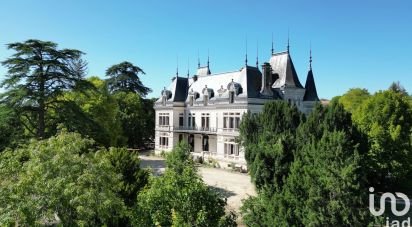 Château 19 pièces de 820 m² à Jarnac (16200)