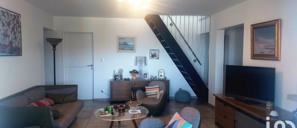 Apartment 4 rooms of 103 m² in Saint-Florent (20217)