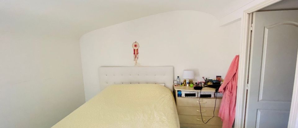 Maison 9 pièces de 225 m² à Porto-Vecchio (20137)