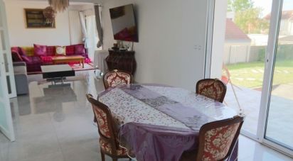 House 7 rooms of 151 m² in Ézanville (95460)