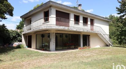 House 9 rooms of 207 m² in Montguyon (17270)