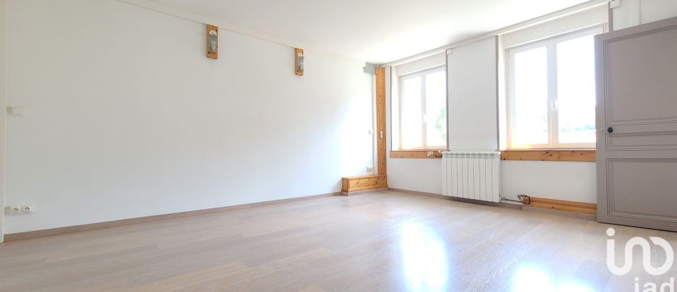 House 4 rooms of 100 m² in Angecourt (08450)
